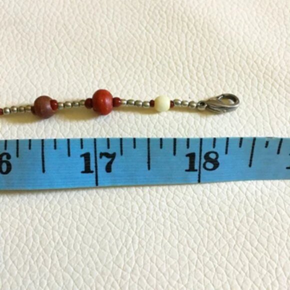 Vintage 90s Victorian Witch Necklace in Wood + Metal - Picture 10 of 11